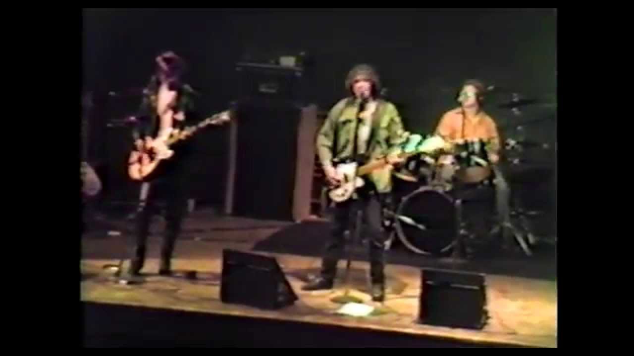 Michael Davis (MC5) and Scott Campbell at St. Andrews, Detroit in 1987