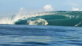 RAW Teahupo'o - Big Wave Surfing in Paradise
