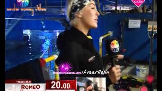 Helin Avsar - Fulya Zenginer su alti