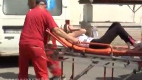 Kamenovani autobusi kod Gazimestana
