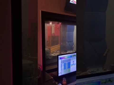 حوده بندق وطارق الشيخ من مسلسل بابا المجال مصطفي شعبان