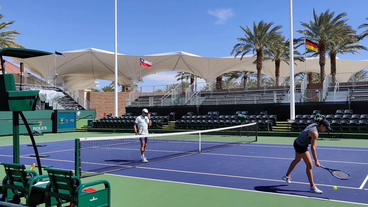 Madison Keys Volley Practice Indian Wells BNP Paribas 2020 - YouTube