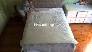 This magical doona hack will change your life. putting doonas in
covers be so much easier when you know helpful household tip.