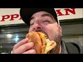 The Apple Pan is the Most Famous Burger in Los Angeles