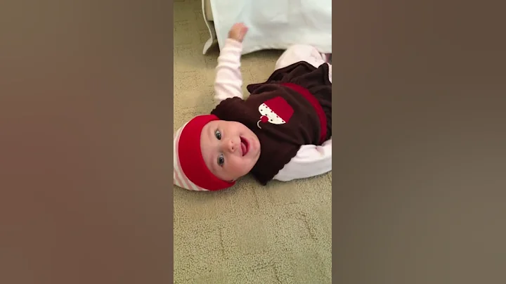 Scarlett rolls over - part 1