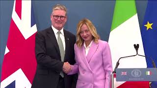 UK and Italy will work to 'smash' smuggling gangs, Starmer says | REUTERS