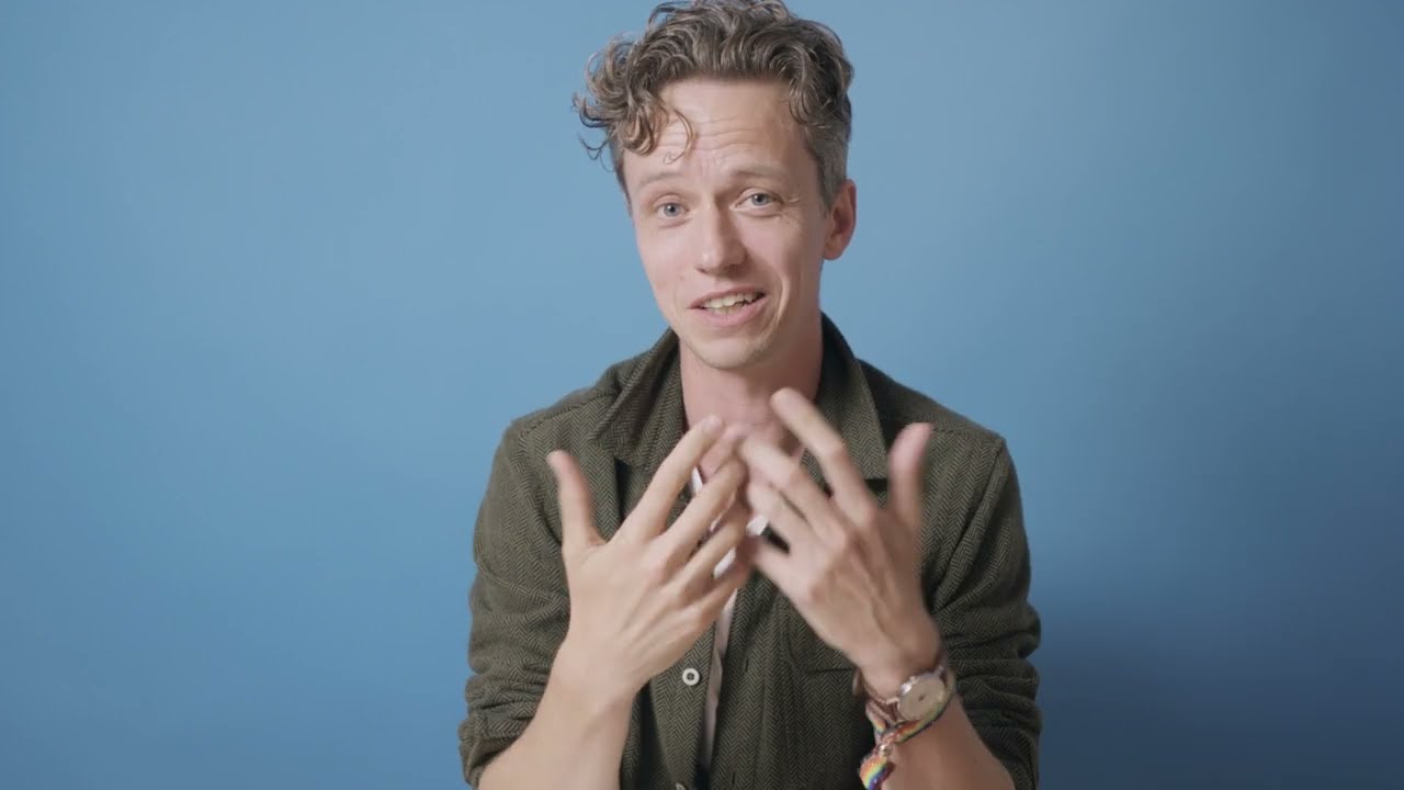 Guide: Sådan kommer du ind på Forfatterskolen