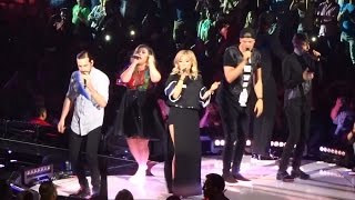 Kelly Clarkson - "Heartbeat Song" and "Walk Away/Uptown Funk" [Ft. PTX] (Live in S.D. 8-16-15)