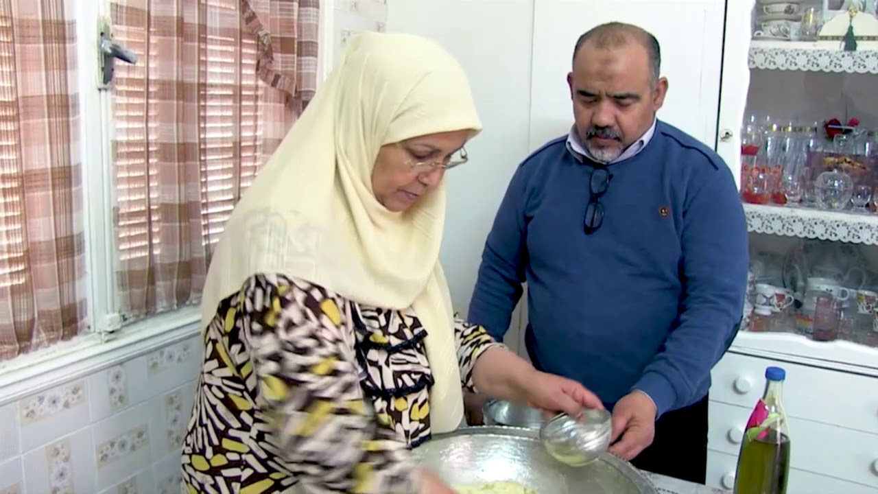 دبارة اليوم البنينة ...الخبز والخبيزة..