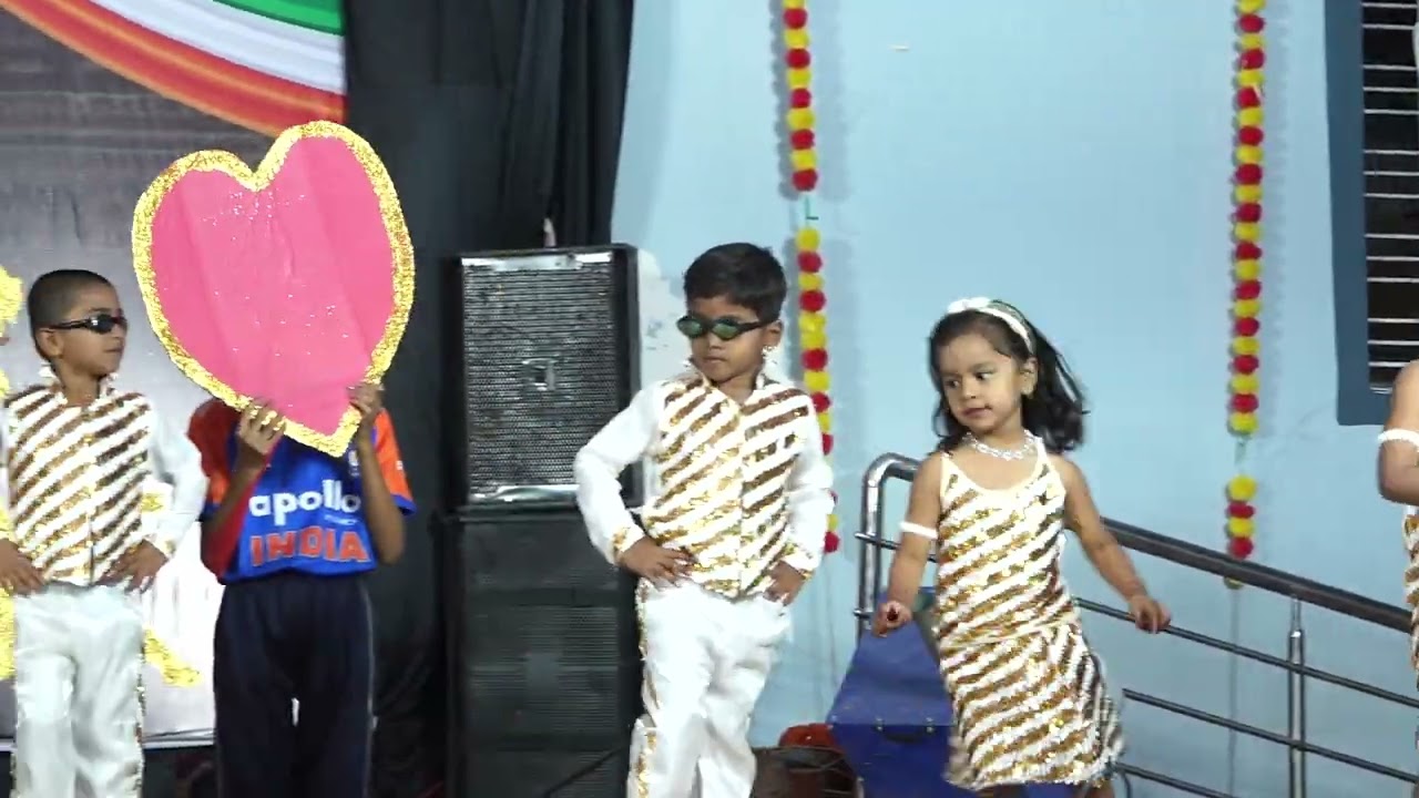 Lkg class students performance.. Sona kitna sona hai.. Govinda special 