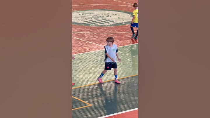 NINGUÉM TOCA A BOLA PRO MEU IRMÃOZINHO NO FUTEBOL! 😢