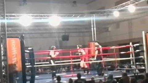 Amy Visser (Thaiholics) VS  Letitia Strauss (Chad ...
