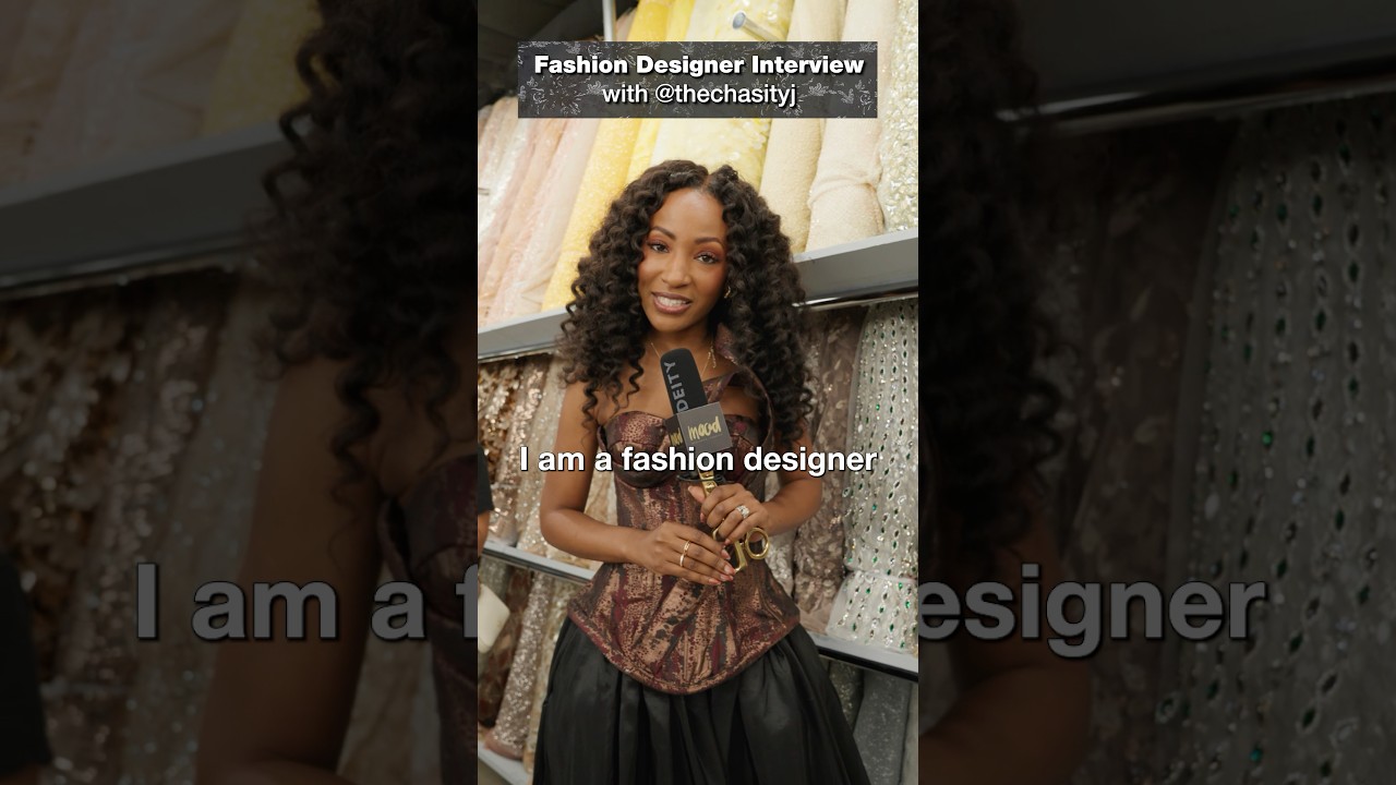 Звезда шоу Project Runway @thechasityj посетила магазин Mood Fabrics в Хьюстоне! ✂️