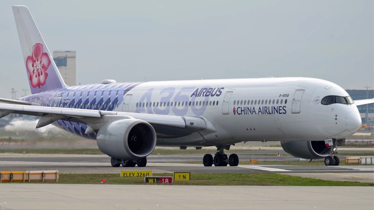 🌸China Airlines Airbus Carbon Fibre Livery A350-900 (B-18918