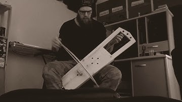 I´ve built a three stringed Bowed Lyre...