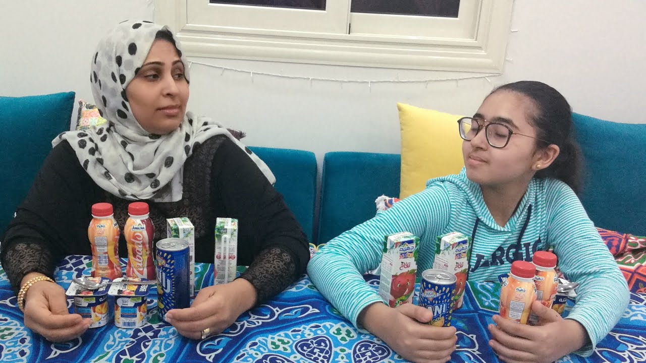 تحدى شرب تشكيله كبيره من العصاير والزبادى فى عشر دقايق والعقاب 😂مسخره