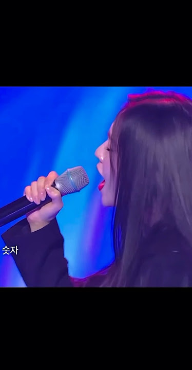 Red Velvet never disappoints, and seeing Irene singing like this is… wow #redvelevet #seulgi #irene