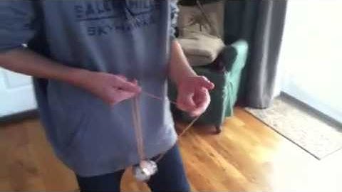 Advanced tricks: Wormhole (how to yoyo)