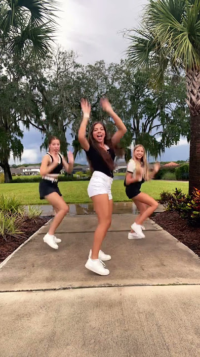 Sending you all the GOOD VIBES! 🤗✨🫶 | Triple Charm #shorts