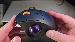 ProtoArc EM04 Wireless Bluetooth Trackball Mouse - Unboxing