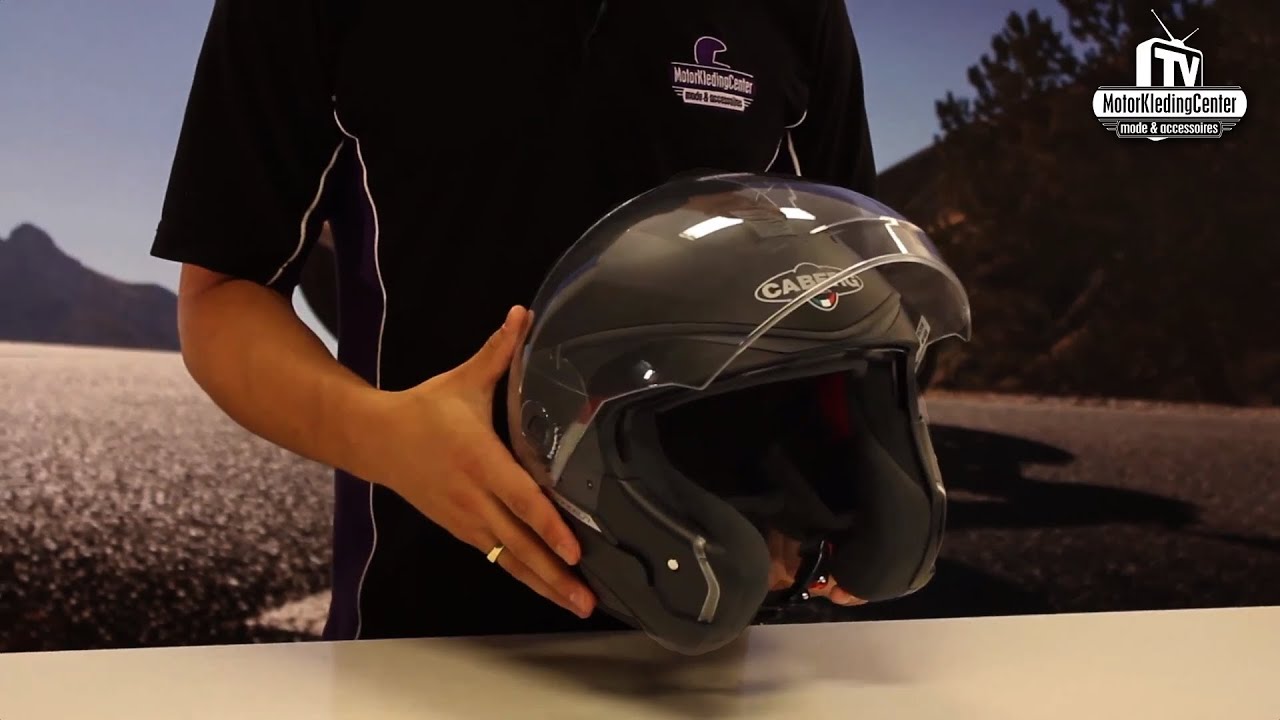 Caberg Jet Sintesi Motorhelm Review - MotorKledingCenterTV - YouTube
