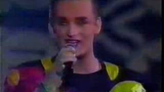 Boy George - Girlfriend