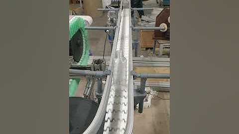 WEDGE FOR INVERTING BOTTLES