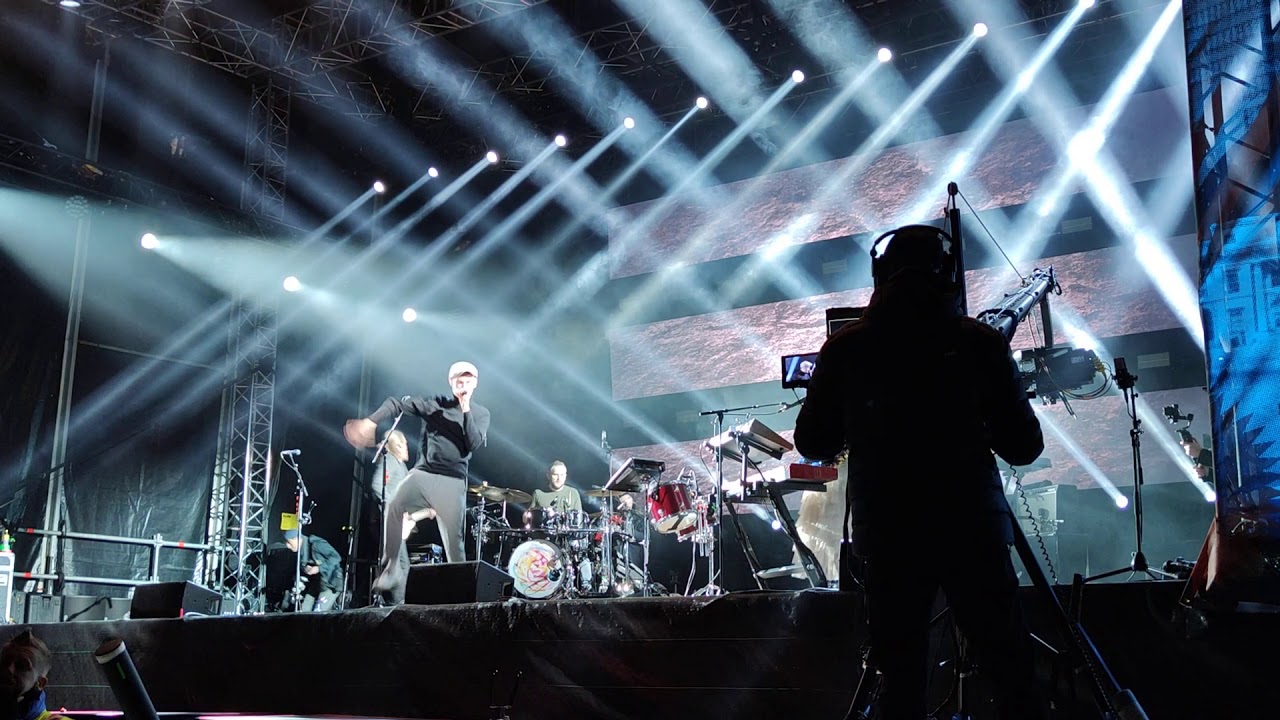 Dublin New Year's Festival Countdown Party 2020 with WALKING ON CARS