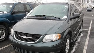 2002 Chrysler Town and Country LX Start Up and Tour