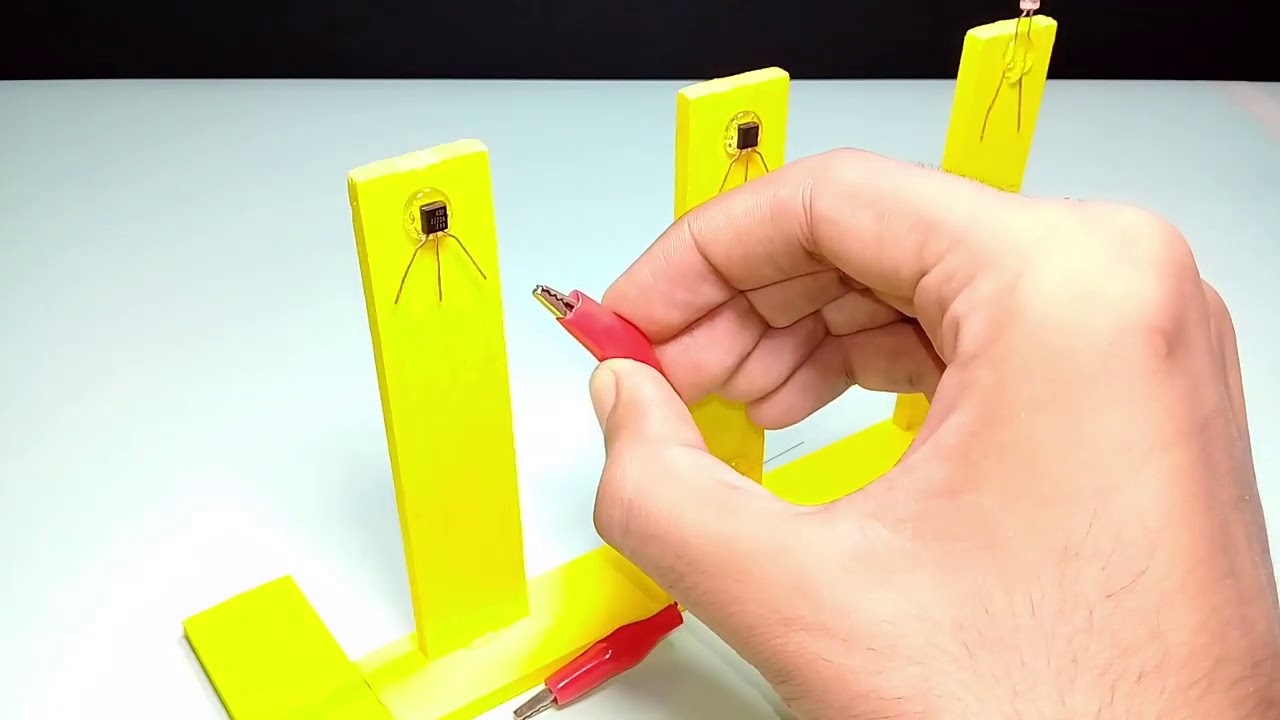 How to make Automatic On Off Light at home - YouTube