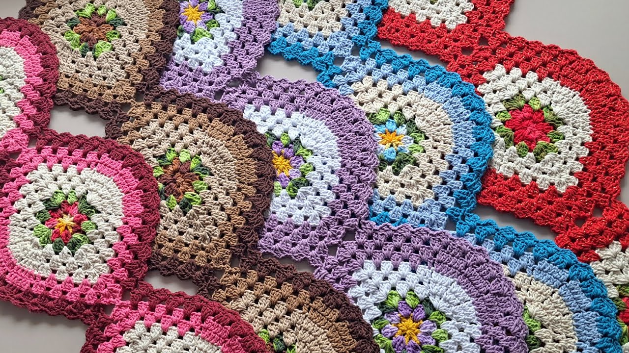 Produção artesanal: Trilho de Mesa modelo Folha | Feito à mão com amor