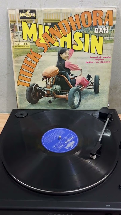 Terang Bulan Di Gunung - Titiek Sandhora (1970) #piringanhitam #musikindonesialawas #titieksandhora