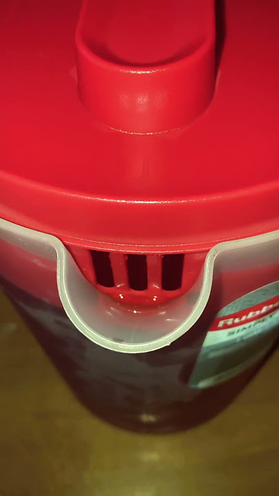 Mixermate™ Leak-Resistant Pitcher