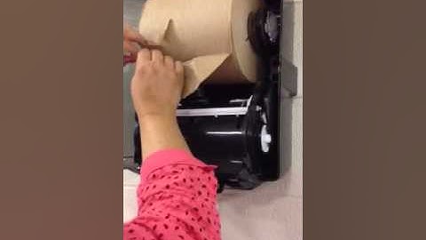 FCS  Paper-towel dispenser refill demo