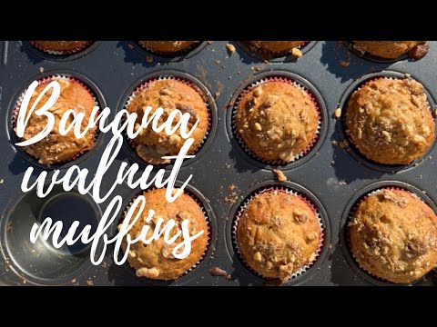 Video: Hoe Maak Je Muffins Met Bananenbrandewijn En Walnoten?