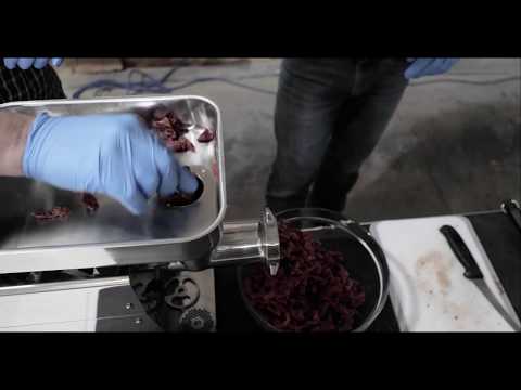 Video: Kvalitetni nož za mljevenje mesa ključ je uspješnog rada uređaja