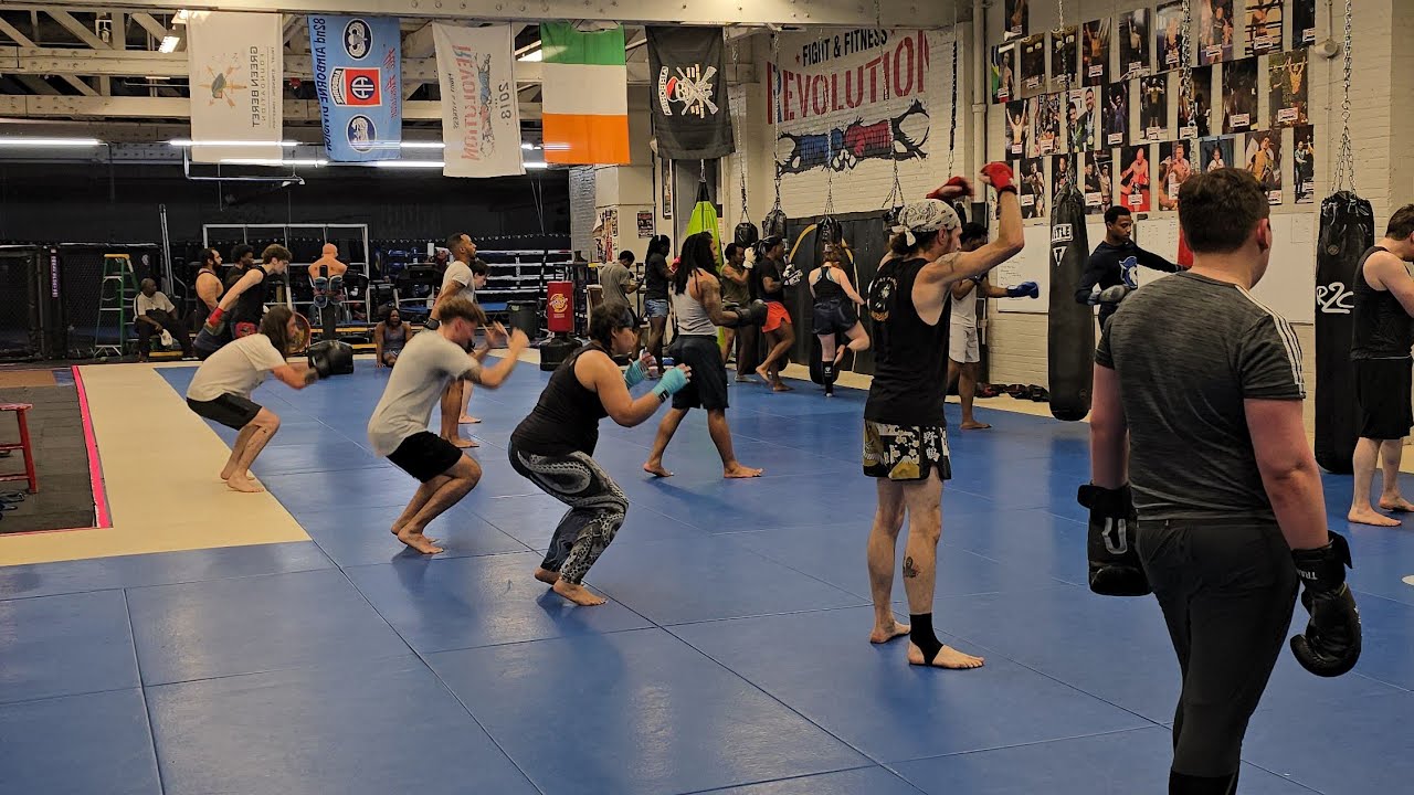 Muay Thai training live!