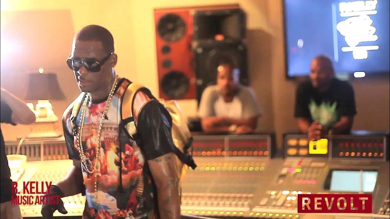 R Kelly Introduces 'Black Panties' In Atlanta YouTube