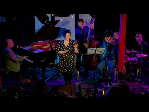 'Cheek To Cheek' - Live at the Blue Lamp   (Marianne McGregor & Band)
