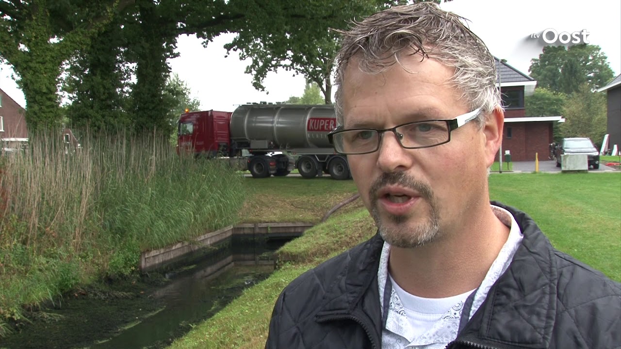 Stank in Wierden door rioolwater in Wierdense Aa