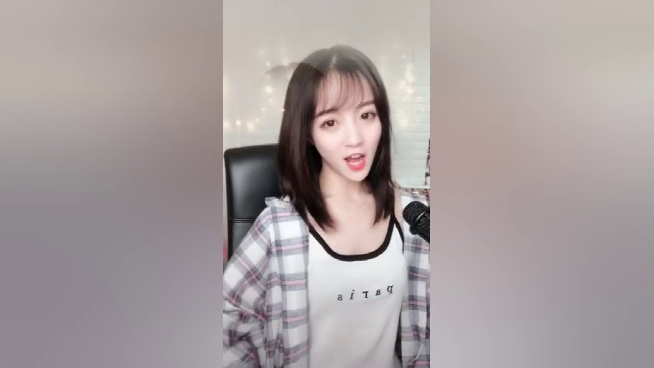 【抖音王者对决】莉哥 vs M哥 同样是烟嗓那个更有味道？