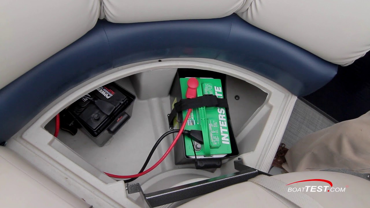 Manitou 23 Encore SHP Pontoon Boat