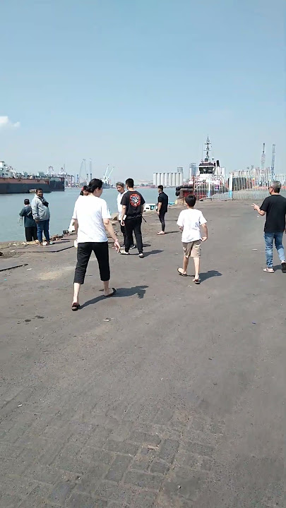 WALKING ON THE HEAT OF THE DAY