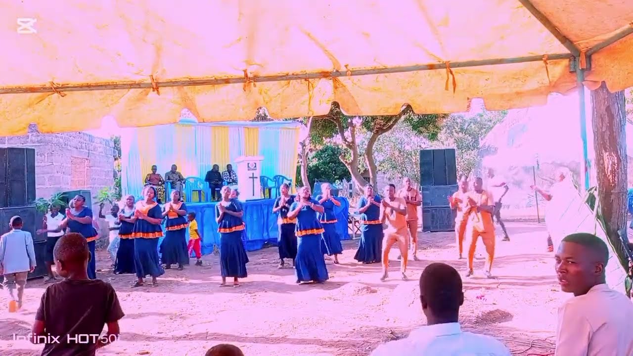 SAYUNI CHOIR FPCT MKOLANI-MWANZA KWENYE MKUTANO WA NJILI FPCT MAJENGO- IGOGO MWANZA.