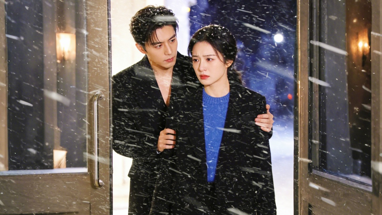 被冷落三年的她，眼睜睜看著丈夫把情人帶回家，她心死簽下離婚協議徹底抽身，轉身嫁給權勢滔天的總裁，前夫這才悔不當初！#短劇 #追妻火葬場