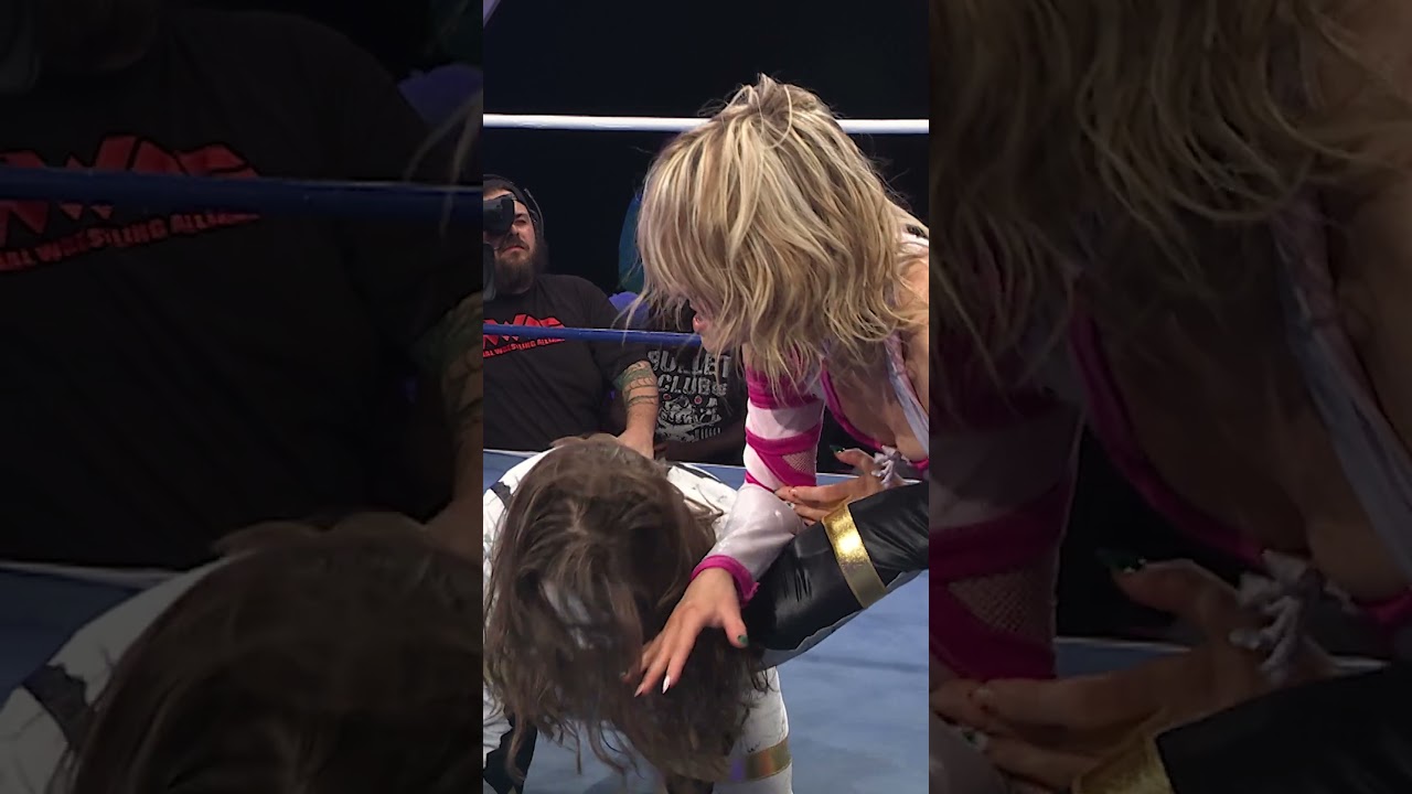 Kylie Paige Puts Herra in an Armbar!