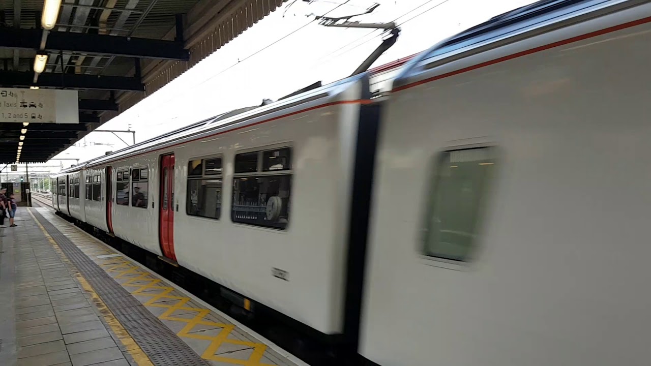 Class 317 rollin past romford