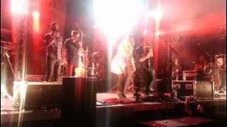 Walk Off The Earth Feat. KRNFX - I Knew You Were Trouble Tonhalle München