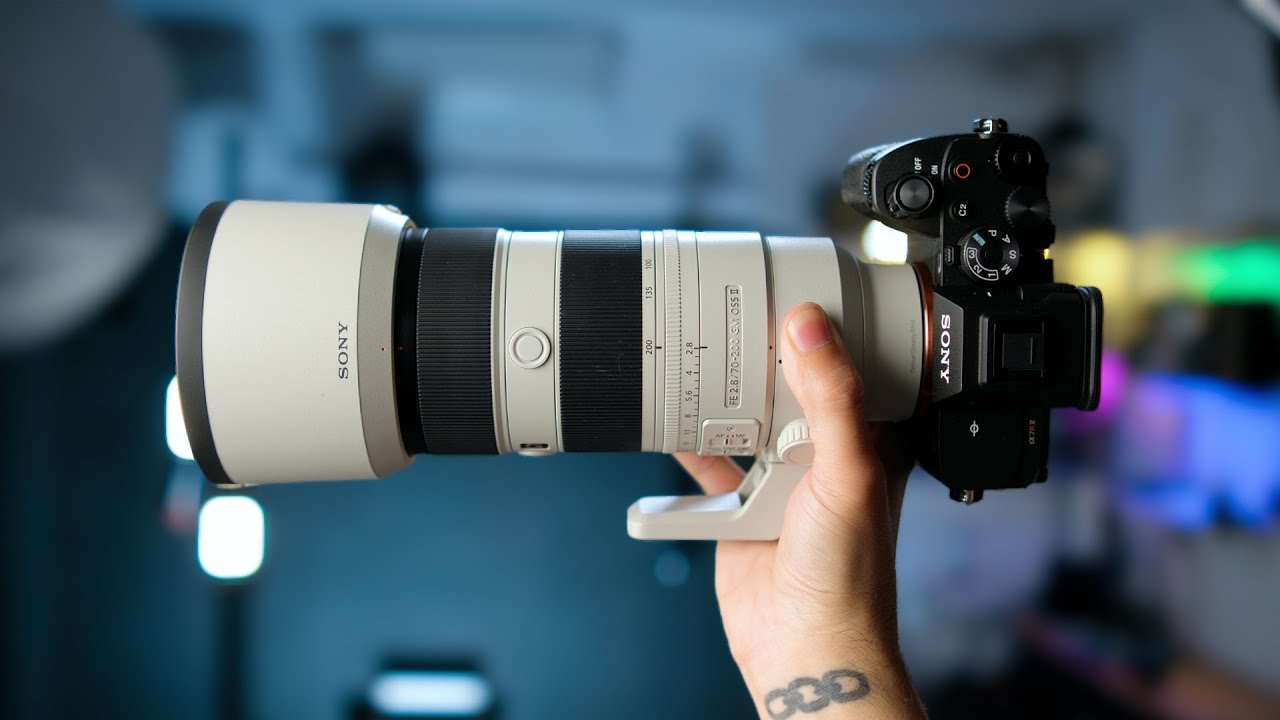 Why is the 70-200 F2.8 so Special? - YouTube