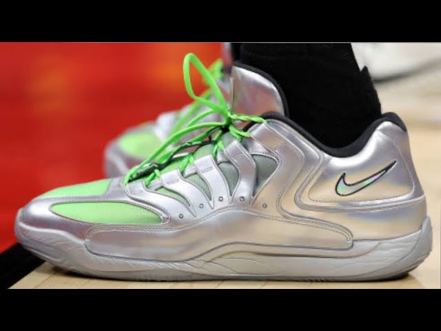 Kyrie 1 バスシューズUS9.5（当日発送可能）【NBA選手着用モデル】 Kyrie 1 バスシューズUS9.5（当日発送可能）【NBA選手着用モデル】